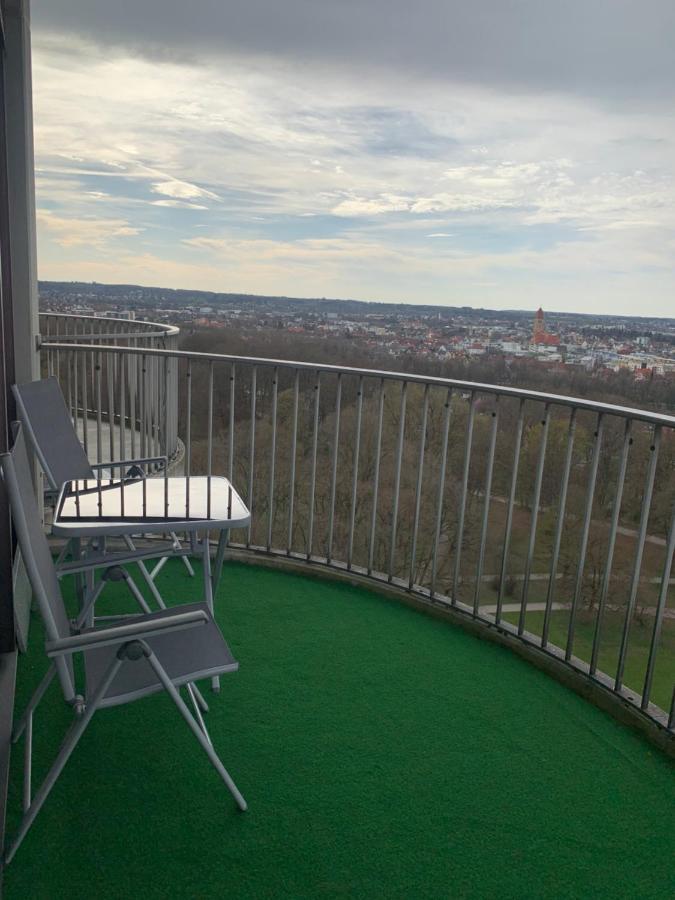 Sky Apartment Im Hotelturm Augsburg Luaran gambar